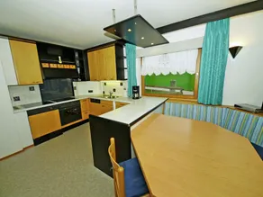 Cozy Apartment in Oberperfuss near Ski Area - Image 4