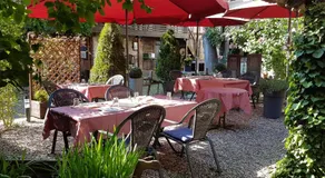 1463 Apartmenthaus & Restaurant - Image 5