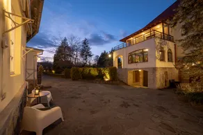 Zaivan Retreat - Image 2