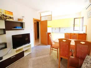 Apartment in Dinjiška by the Beach - Image 2