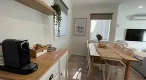 Rosebud Bay Beach House - Image 3