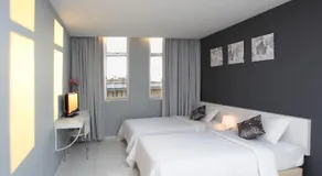 Wan Loong Hotel - Image 2