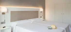 Blue Hotel Paradis Blau - Image 3