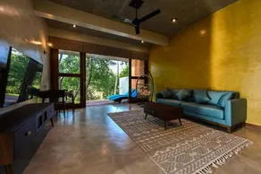 Roo Water Villas - Image 2
