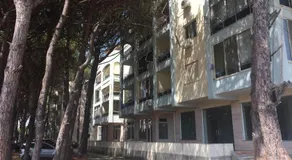 Arbi's Pool View Apartment - Image 5