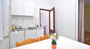 Jordan Apartments - Image 4