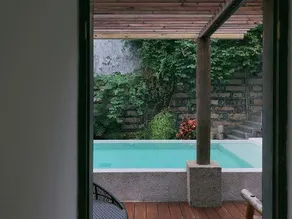 Slow House - Image 5