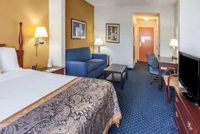 Wingate by Wyndham - Atlanta at Six Flags - Image 2