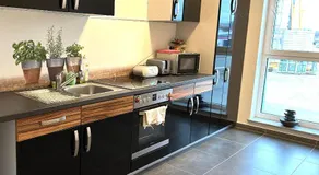 Compact single Room with Shared Bathroom ideal for travelers - Image 2