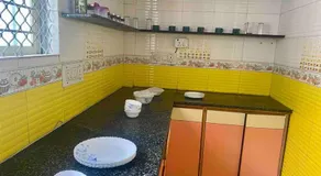 Royal King Bed Suite, Service Apartments, 1km to center , Free WI-FI - Image 4