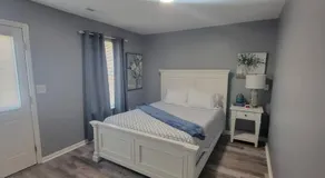 160 Overbrook 3 bedroom home with privately fenced yard and hot tub - Image 2