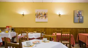 Hotel La Rambla - Image 3