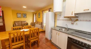 Escuder Apartamentos Turísticos - Image 3