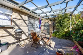 Enjoy a unique boutique space in a great location - Image 3