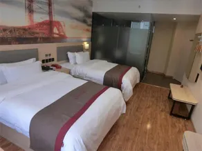 Thank Inn Plus Hotel Guangxi Liuzhou Donghuan Road Hualinjundi - Image 5