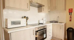 Large Cosy Property 15min from Central London - Image 4
