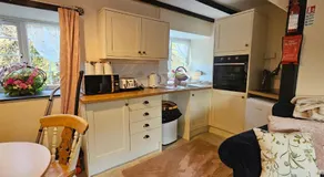 No 4 Trelawney Apartment - Onsite Bar - Restaurant - Horse Riding - Image 5