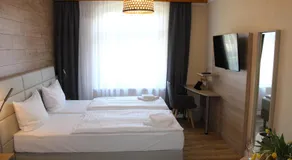 Hotel Sankt Georg - Image 2