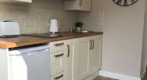 Cosy comfortable accommodation - Image 3