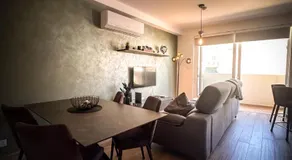 Camellia Luxury Apartment - 2 Bedroom - Image 3
