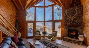 Misty Peak: cabaña de troncos ubicada en forma privada pero convenientemente ubicada a Boone. - Image 2
