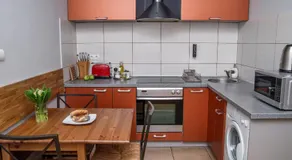 Red Kurka Apartments - Image 3
