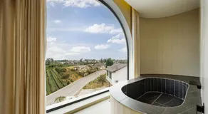 Floral Lux Hotel Chengdu Bright Moon Lodge - Image 5