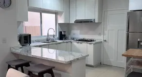Family home with ocean views 40 minutes from vineyards - Image 3
