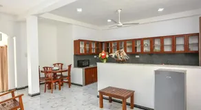 Sun Side Villa - Image 5