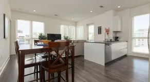 Glam 2BR Apt with Iconic View of Hollywood Sign - Image 4