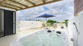 Trou aux Biches Rooftop Jacuzzi - 3 Bed En suite - Image 3