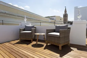 Basic Hotel Sevilla Catedral - Image 4