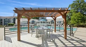 New Seasonal Comfort near USC and Riverwalk Trails - Image 4