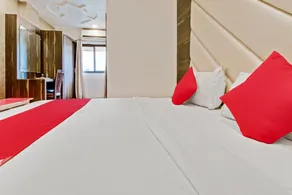 47777 Hotel Laxminarayan - Image 4