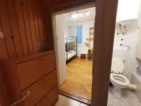 Apartment for four with free parking - Image 2
