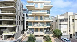 Luxe 3BR Penthouse w Jacuzzi&Parking&Mamad by HolyGuest - Image 2