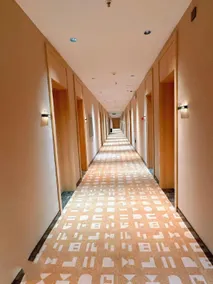 Home Inn - Huayi Select Hotel - Jiaochengdonghuan Road - Image 4