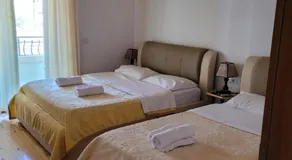 Nako Guest House bar&restaurants - Image 2