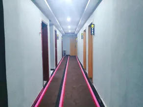 Ningling Longxing Express Hotel - Image 4