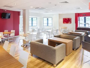 Travelodge Maidstone Central - Image 2