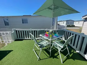 Tower View Pevensey Bay Holiday Park Beach - Image 2