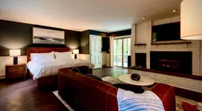 The Harlow House - Image 2