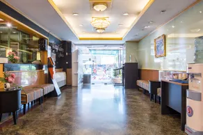 Hotel Grand Mandarin Latphrao 130 - No Parking - Image 2