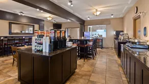Best Western Plus Kamloops Hotel - Image 5