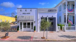 The Palms Room At Emilys On The Island - Image 4