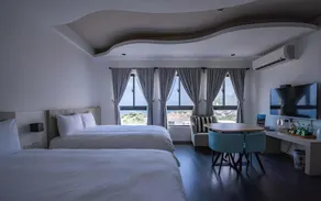 Rose Villa - Image 2