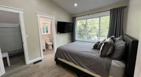 Beautiful New Loft with Spectacular Outdoor Spaces - Image 2