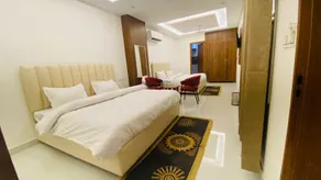 Hotel Ratti INN - Image 3