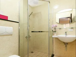 Wei Yu House - Image 5