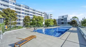 Stylish 2BR Olympic Park Pool, Gym & Parking - Image 3